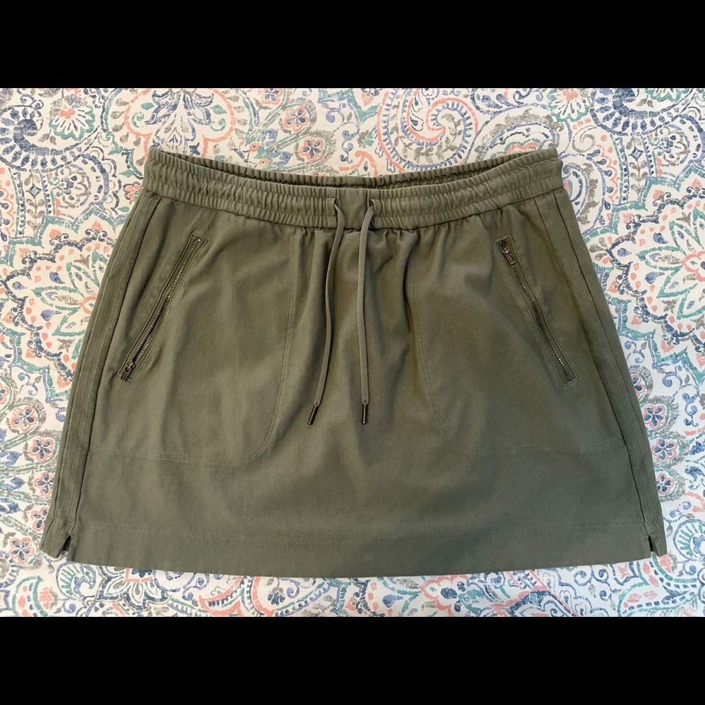Athleta Skirt